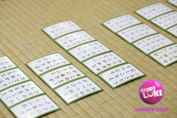 Bài Karuta được yêu thích và phát triển rộng rãi tại Nhật Bản